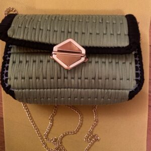 Pochette verde nera 1