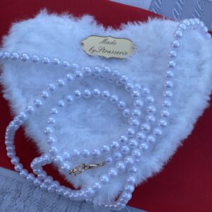 Borsa cuore pelliccia bianca
